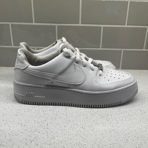 White Air Force 1’s Women’s 10